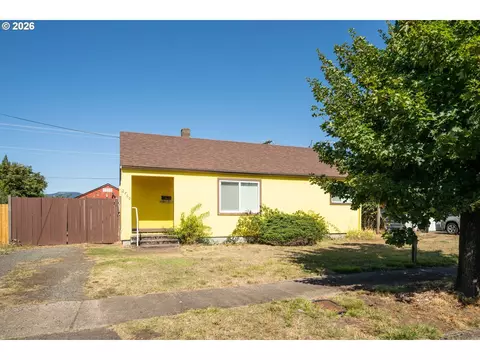 Exterior - 2760 E St, Springfield, OR 97477 photo 1 of 7