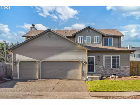 19135 Little Plains Pkwy, Oregon City, OR 97045