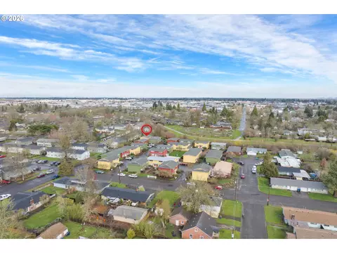 View/Area - 1935 W 17th Ave #B, Eugene, OR 97402 photo 2 of 3