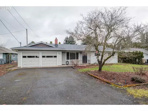 587 SW River Dr, Dallas, OR 97338