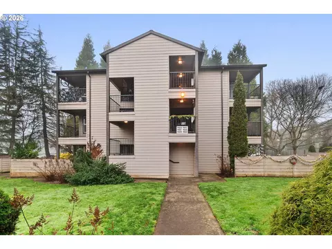 11649 SE Fuller Rd #101, Milwaukie, OR 97222