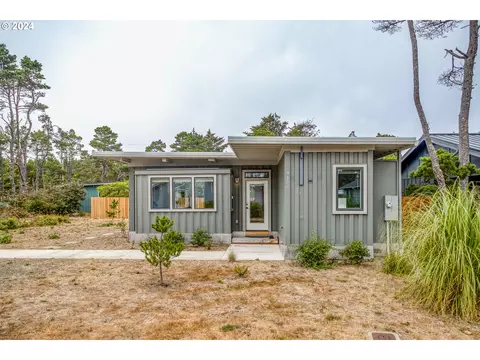 5800 Jasmine Ave, Pacific City, OR 97135