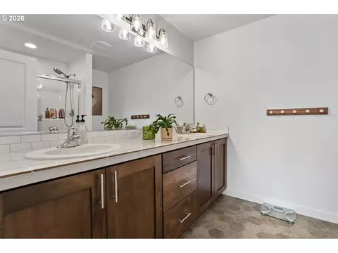 Bath - 808 S 23rd Ave, Cornelius, OR 97113 photo 1 of 3