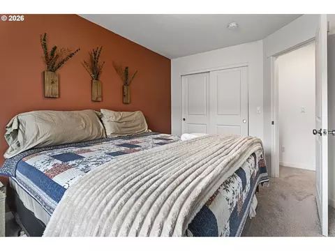 Bedroom - 808 S 23rd Ave, Cornelius, OR 97113 photo 5 of 6