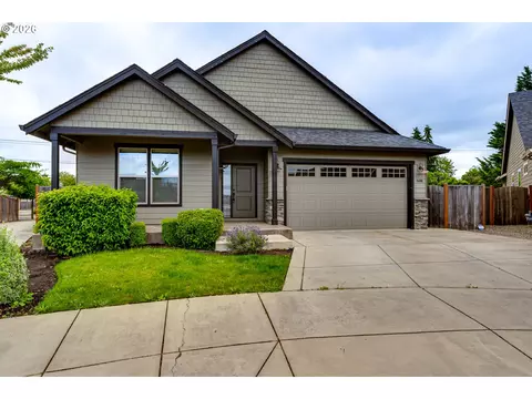 Exterior - 5409 King Arthur Ct, Eugene, OR 97402 photo 3 of 8