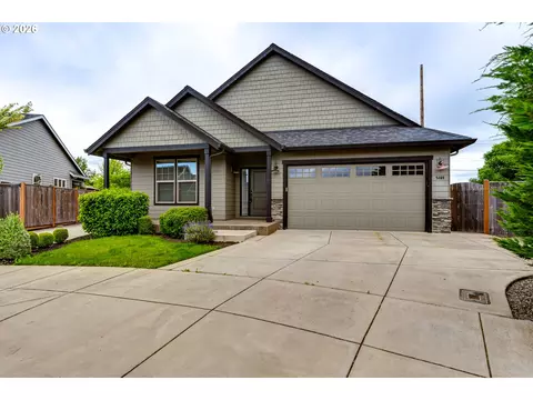 Exterior - 5409 King Arthur Ct, Eugene, OR 97402 photo 2 of 8