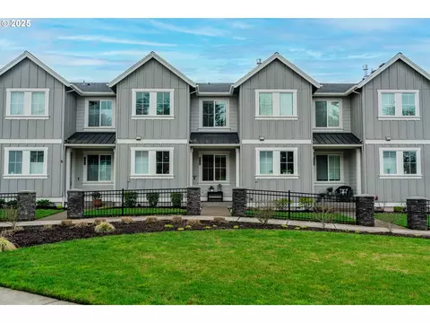 3991 SE Century Blvd, Hillsboro, OR 97123