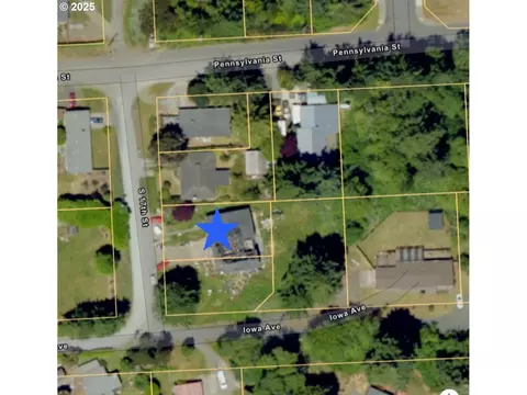 2250 S 17th St, Coos Bay, OR 97420