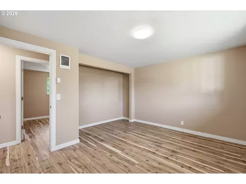 Bedroom - 1705 Brewer Ave, Eugene, OR 97401 photo 2 of 2