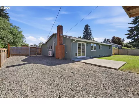 Exterior - 1705 Brewer Ave, Eugene, OR 97401 photo 10 of 11