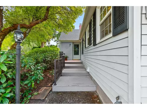 6611 SE 40th Ave, Portland, OR 97202