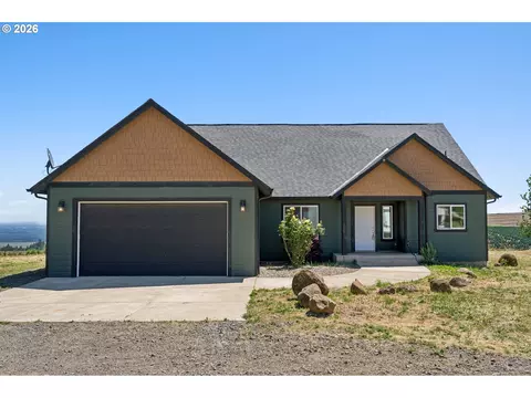 8278 SE Sky Vista Dr, Amity, OR 97101