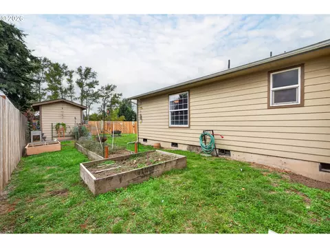 Exterior - 4470 Royal Ave, Eugene, OR 97402 photo 10 of 10