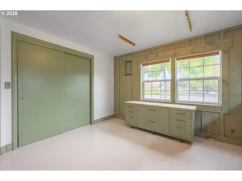 Bedroom - 4470 Royal Ave, Eugene, OR 97402 photo 6 of 6