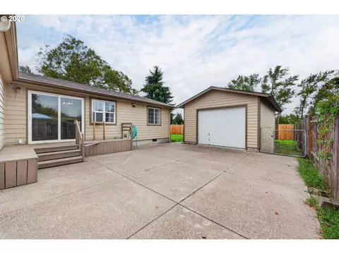 Exterior - 4470 Royal Ave, Eugene, OR 97402 photo 3 of 10