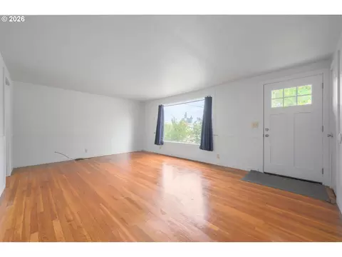 Living - 4470 Royal Ave, Eugene, OR 97402 photo 1 of 4