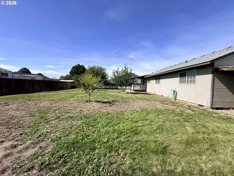 Exterior - 145 Esther Pl, Irrigon, OR 97844 photo 6 of 6