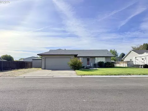 145 Esther Pl, Irrigon, OR 97844