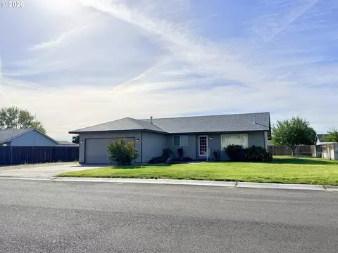 Exterior - 145 Esther Pl, Irrigon, OR 97844 photo 2 of 6