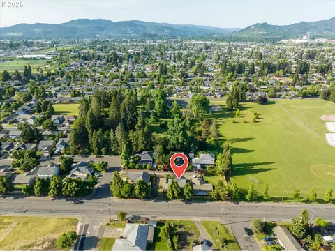 View/Area - 995 Kintzley Ave, Springfield, OR 97478 photo 3 of 4