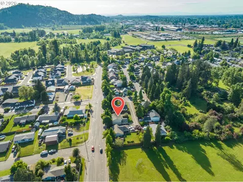 View/Area - 995 Kintzley Ave, Springfield, OR 97478 photo 4 of 4