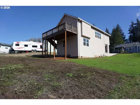 Exterior - 330 Richards Dr, Rainier, OR 97048 photo 10 of 10