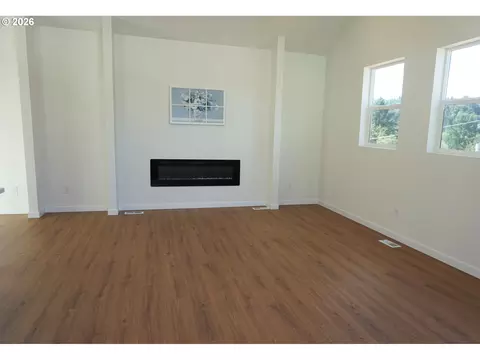 Living - 330 Richards Dr, Rainier, OR 97048 photo 1 of 3