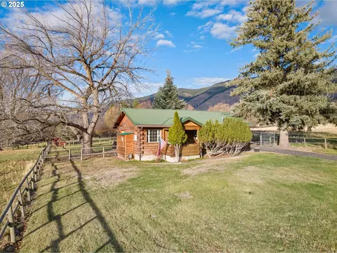 69431 Antles Ln, Cove, OR 97824