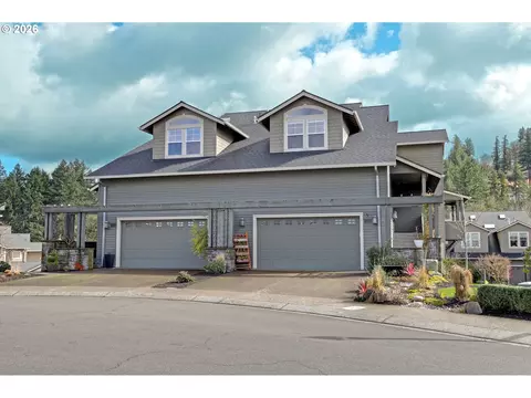 10316 SE Bristol Ct, Happy Valley, OR 97086