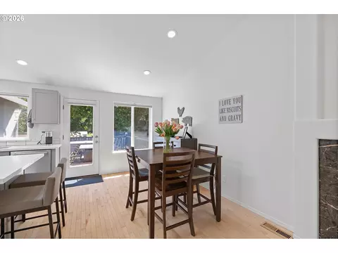 20 NW Wilson Ave, Gresham, OR 97030 photo 12