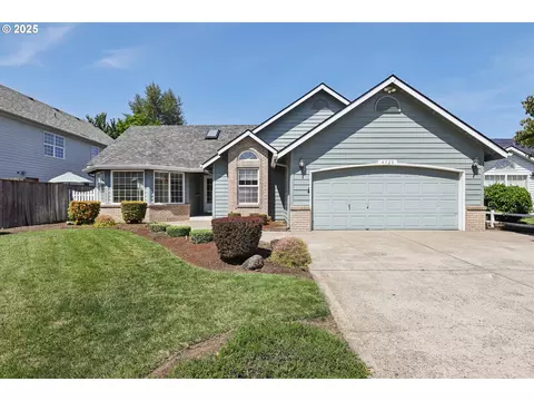 4729 Jade St NE, Salem, OR 97305