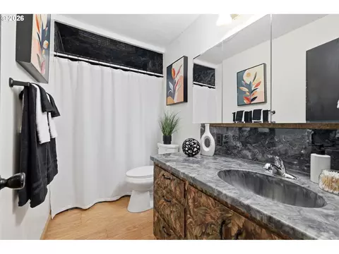Bath - 37109 Row River Rd, Dorena, OR 97434 photo 1 of 2