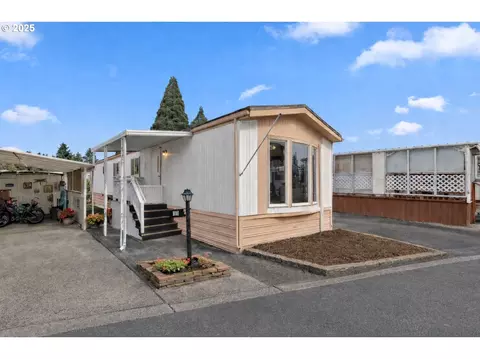 620 SE 2nd Ave #11, Canby, OR 97013