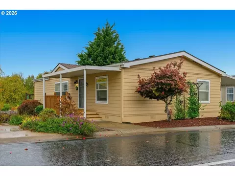 51540 Westlake Dr, Scappoose, OR 97056