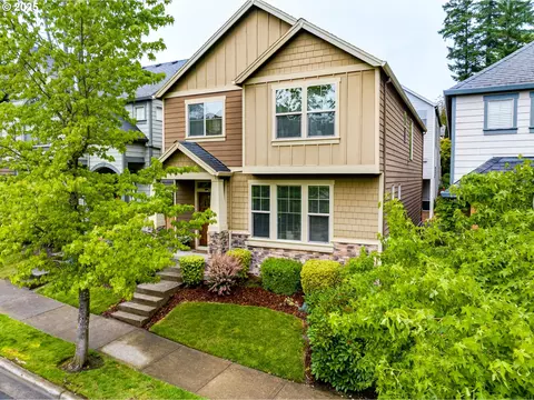 880 SW Mozart Ter, Portland, OR 97225