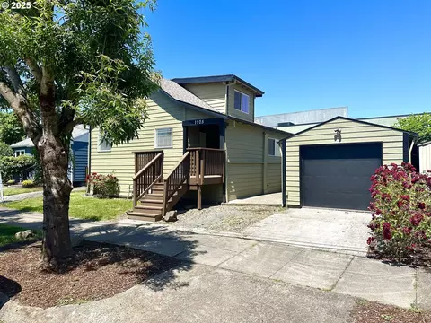 1925 SE Pershing St, Portland, OR 97202