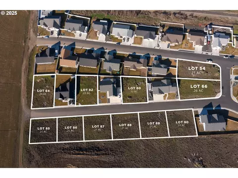 567 SW Desert Sky Dr #90, Hermiston, OR 97838