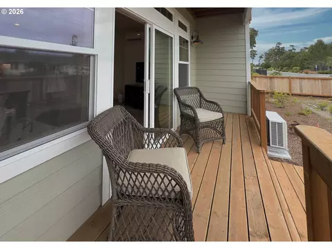 1431 37th St, Florence, OR 97439 photo 45