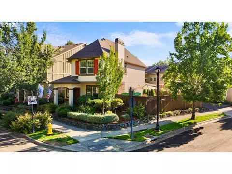 28881 SW Costa Cir, Wilsonville, OR 97070