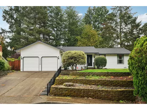13770 SW Fairview Ct, Portland, OR 97223