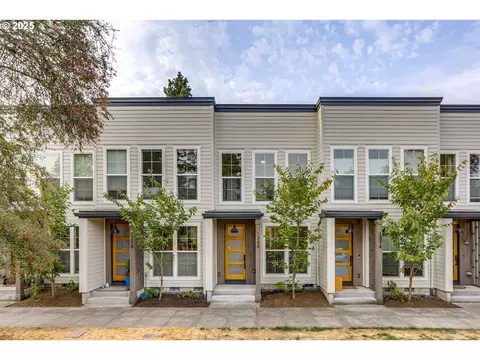 1366 N Simpson St #4, Portland, OR 97217