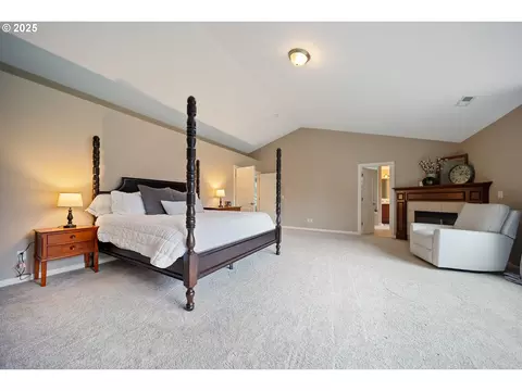 Bedroom - 7411 SE Cottrell Rd, Gresham, OR 97080 photo 1 of 6