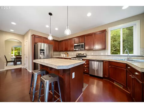 Kitchen - 7411 SE Cottrell Rd, Gresham, OR 97080 photo 1 of 3