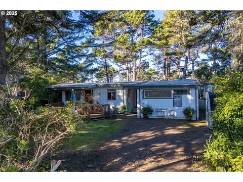 7125 Salal Ave, Gleneden Beach, OR 97388