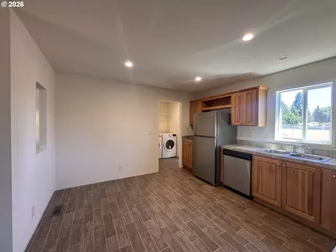 104 River Loop 1, Eugene, OR 97404 photo 6