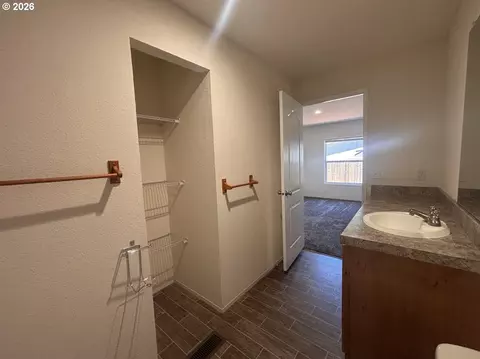 104 River Loop 1, Eugene, OR 97404 photo 14