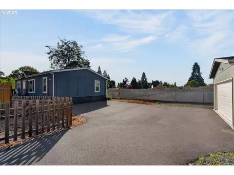 104 River Loop 1, Eugene, OR 97404 photo 35
