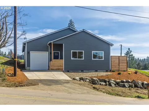 210 N Yodel Ln, Otis, OR 97368