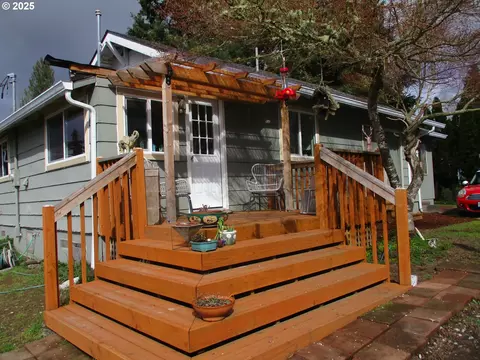 893 Bridge St, Vernonia, OR 97064
