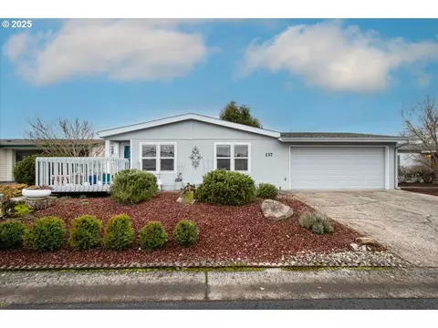 16500 SE 1st St #137, Vancouver, WA 98684